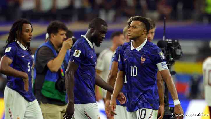 Deschamps consoló a Mbappé tras la derrota ante España en la semifinal del Mundial
