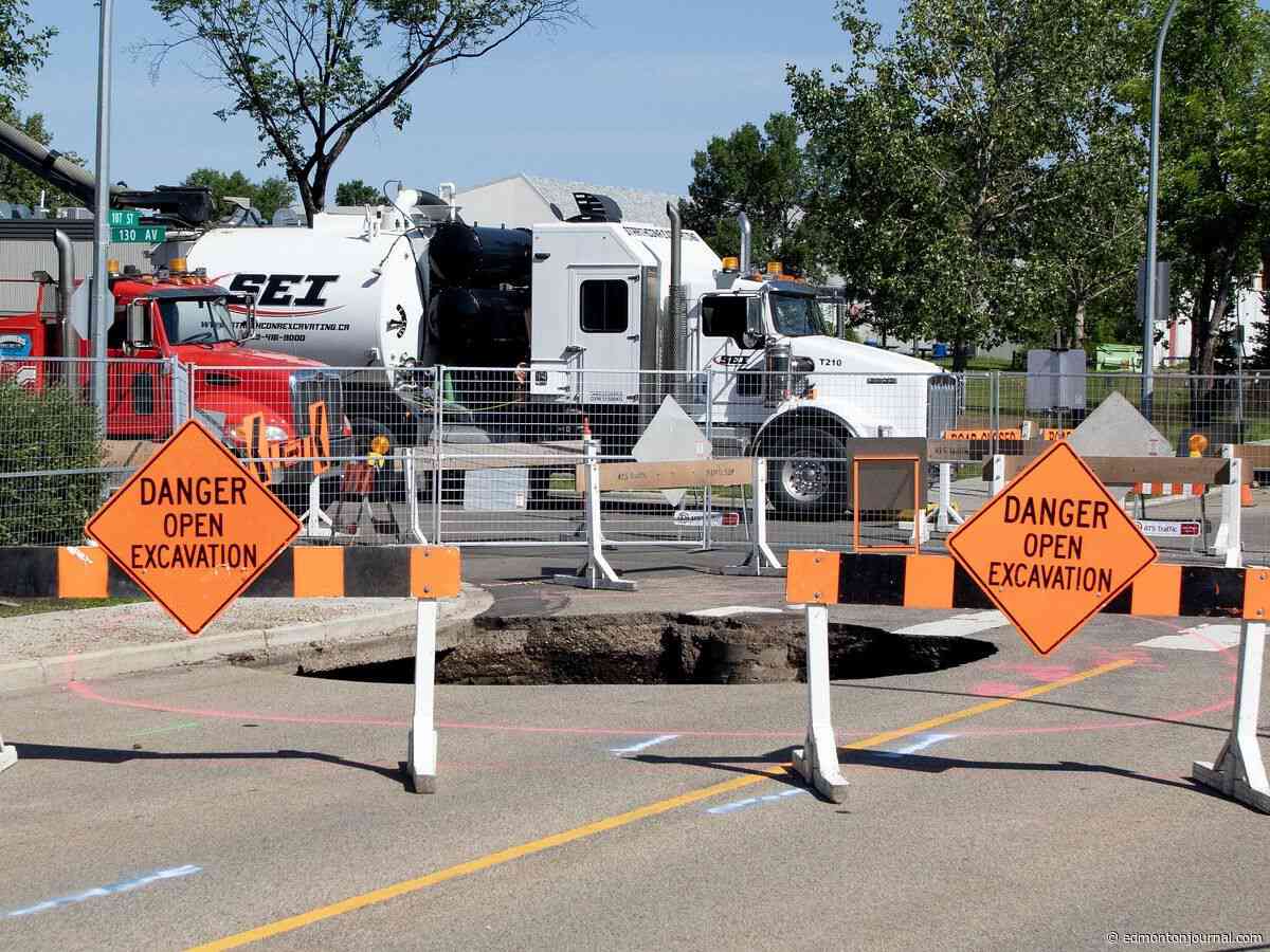 Sinkhole the result of leaky pipe, not heavy rainfall: Expert