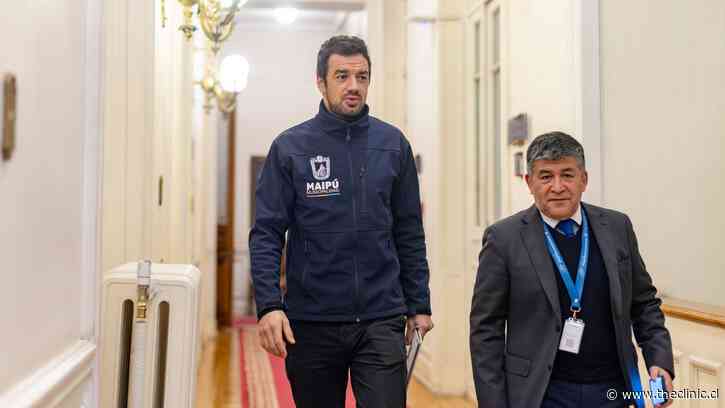 Con Tomás Vodanovic activo y respaldados por Provoste: la última jugada de los alcaldes por focalizar la exención de contribuciones en la megarreforma