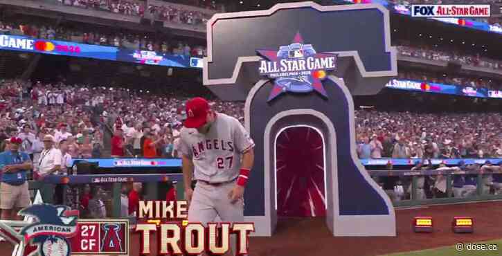 Mike Trout Receives a Warm Round of Applause from Phillies Fans