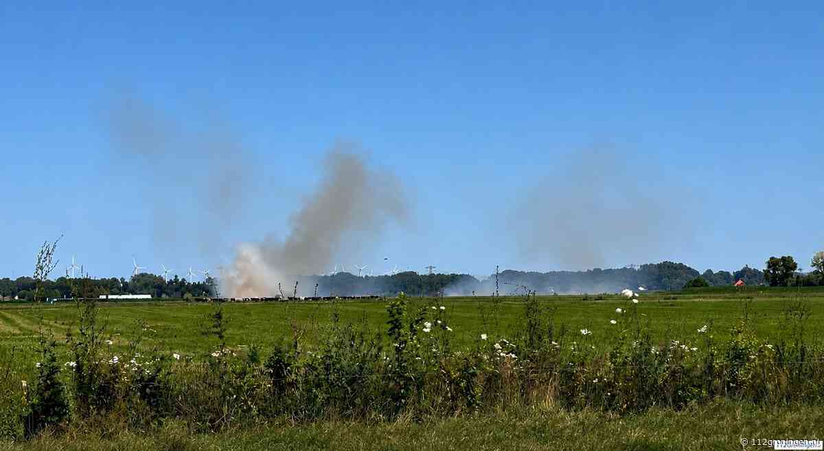 Rookpluim Akkerbrand Siddeburen op grote afstand te zien