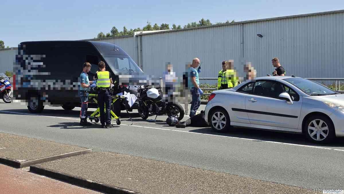 Motor en auto botsen op de Sontbrug, 1 gewonde