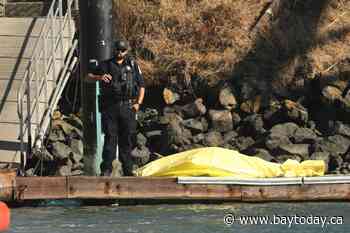 1 dead and 2 missing after boat sinks near Alcatraz Island off San Francisco