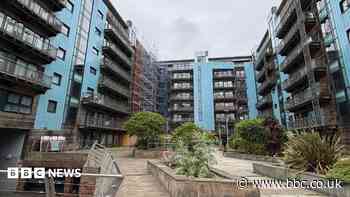 Residents urged to immediately leave flats over 'high fire risk'