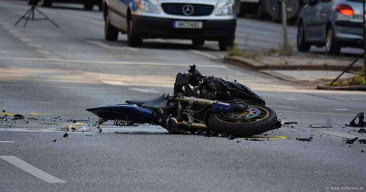 Kreis Kitzingen: Biker (19) missachtet Vorfahrt - und kollidiert mit Lastwagen