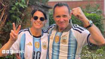 Argentinians in England expect close semi-final