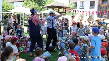 Kindergarten „Hand in Hand“ feiert 35. Geburtstag – mit Jumbo-Steinen
