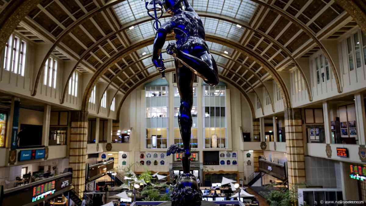 AEX-index voor het eerst boven de 1.100 punten door koerssprong ASML