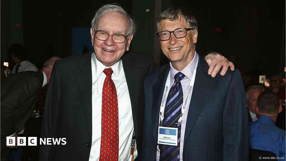 Billionaire Warren Buffett stops donations to Bill Gates charity