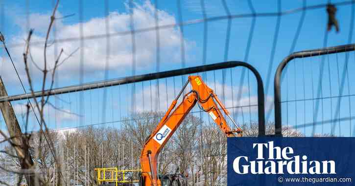 England risks building new ‘death traps’ as experts warn of overheating crisis