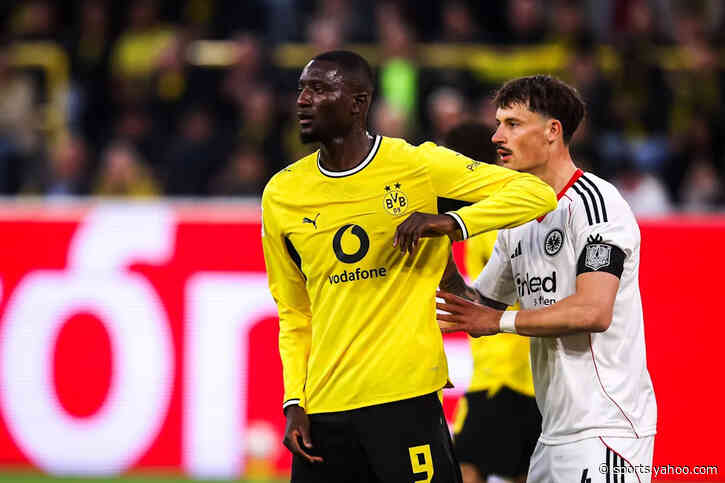 Barcelona identify five alternatives if Julian Alvarez deal collapses – report