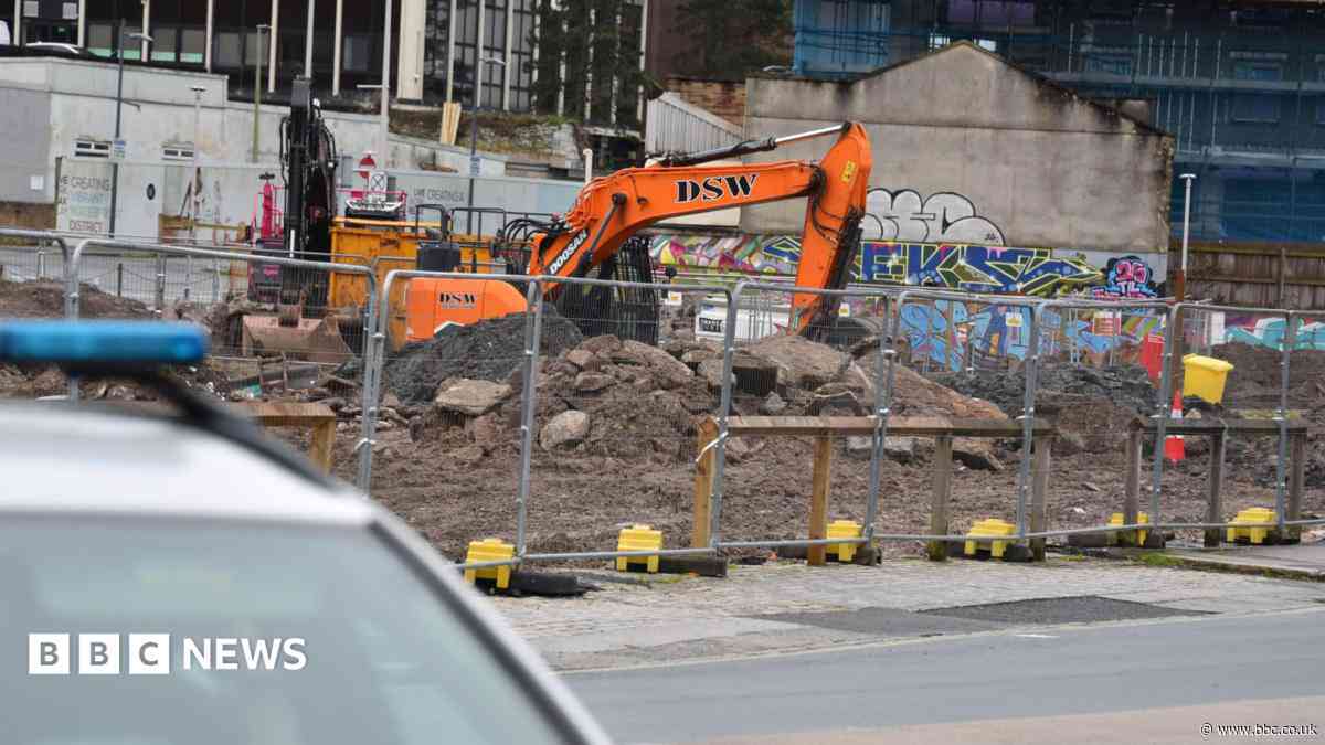 Dig after unidentified objects found at housing site