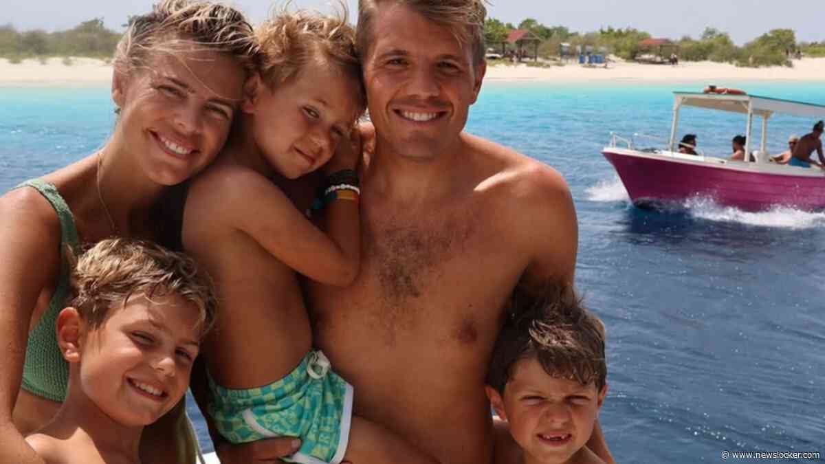Zoon van Kim Kötter (8) valt tijdens vakantie van speeltoestel en moet met spoed naar het ziekenhuis