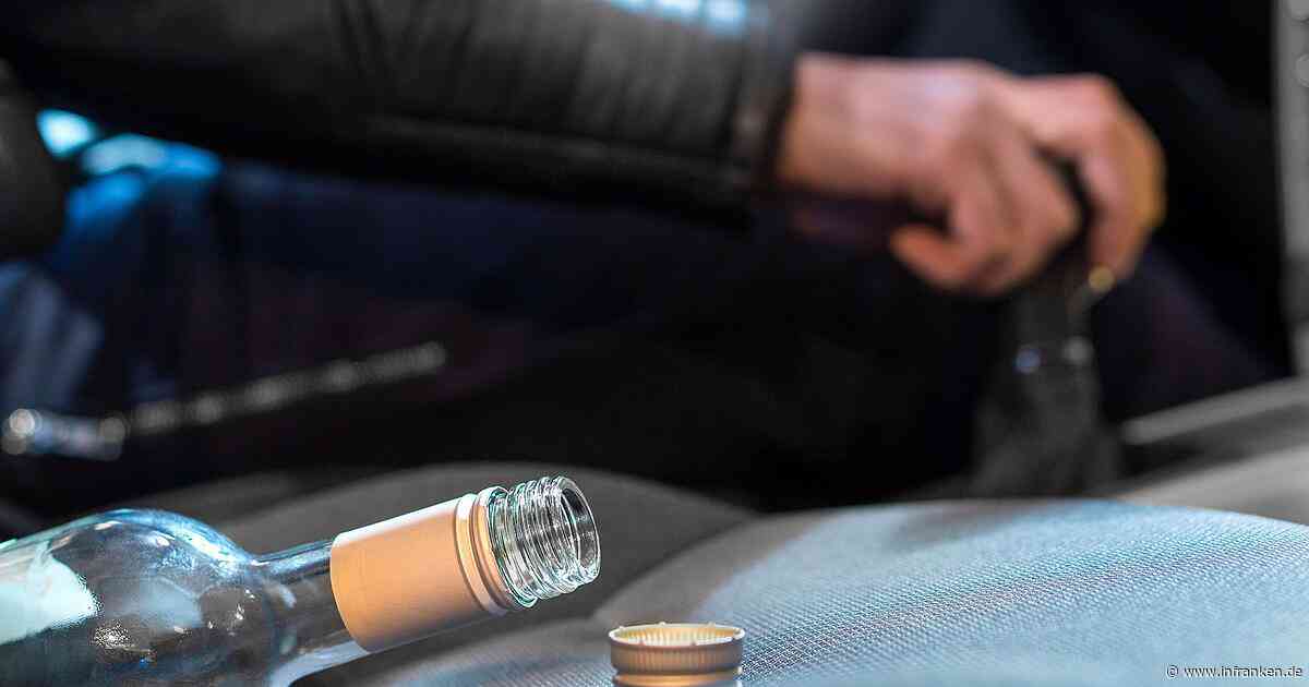 Bamberg: Betrunkene Autofahrerin (63) rammt Gartenzaun