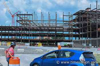 Scaffolds & Cranes: Construction of the new Wadsworth Center underway in Albany