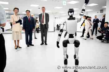 Anne’s royal meet and greet with a robot during South Korea tour