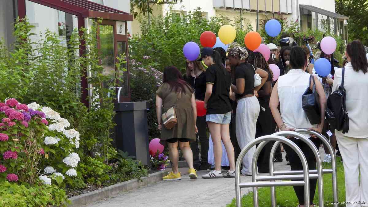 Freunde von getöteter 15-Jähriger sammeln Spenden – für „Sarg wie nie gesehen“