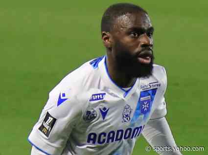 Lassine Sinayoko skips Auxerre training as Paris FC submit bid