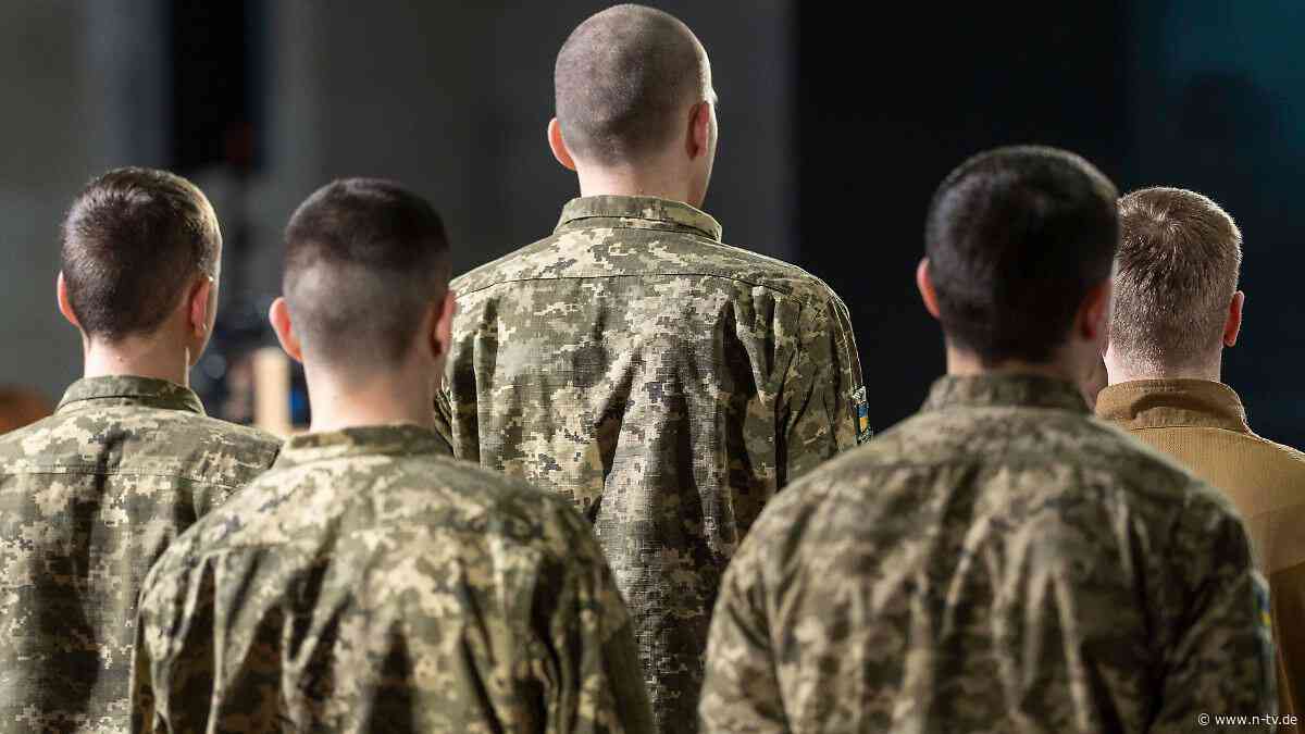 Künftig Nachweis nötig: EU will Schutz für wehrfähige Ukrainer einschränken