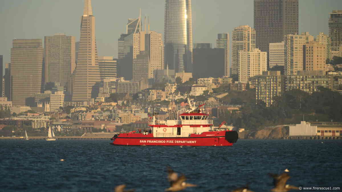 1 dead, 3 missing, 16 rescued after pontoon boat sinks off San Francisco