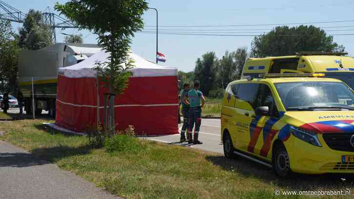 Fietser (81) komt om het leven bij botsing met vrachtwagen in Den Bosch