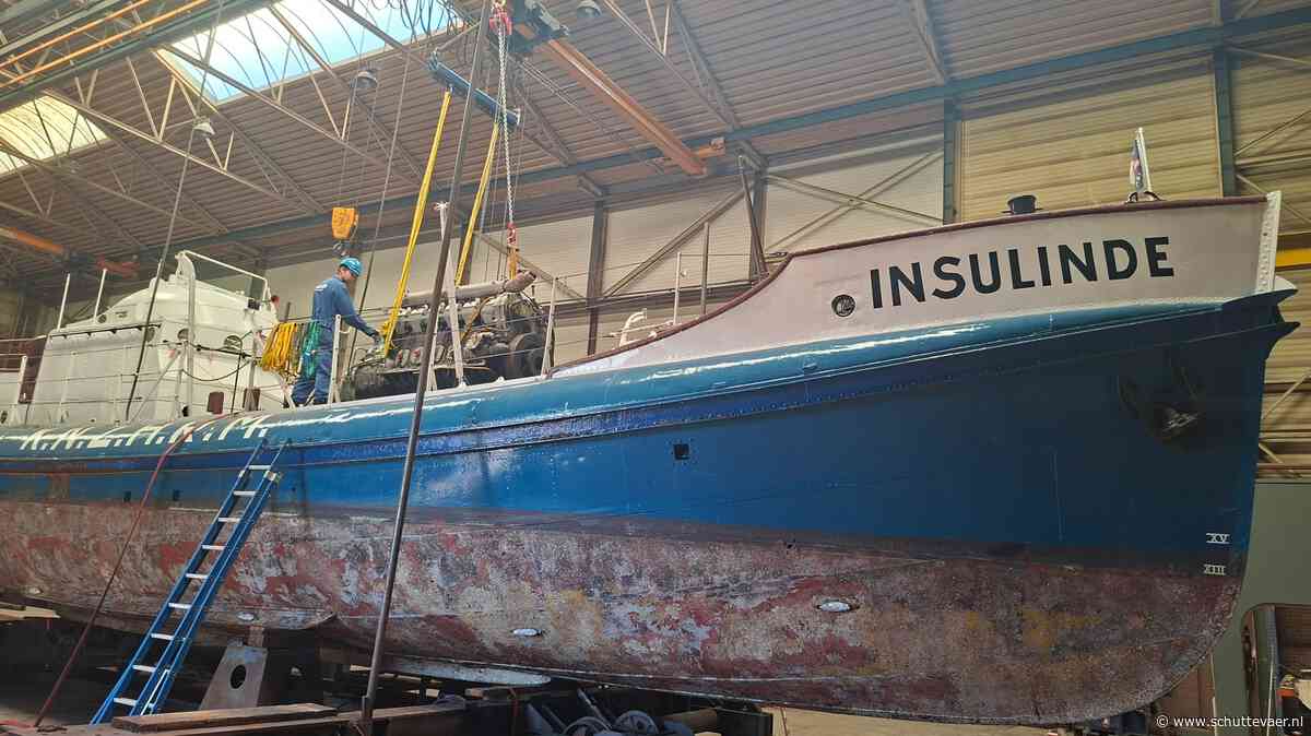 Motoren iconische reddingboot Insulinde voor revisie naar Haarlem