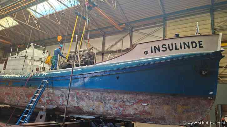 Motoren iconische reddingboot Insulinde voor revisie naar Haarlem