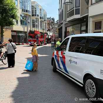 Winkels ontruimd vanwege brandende airco in Deventer