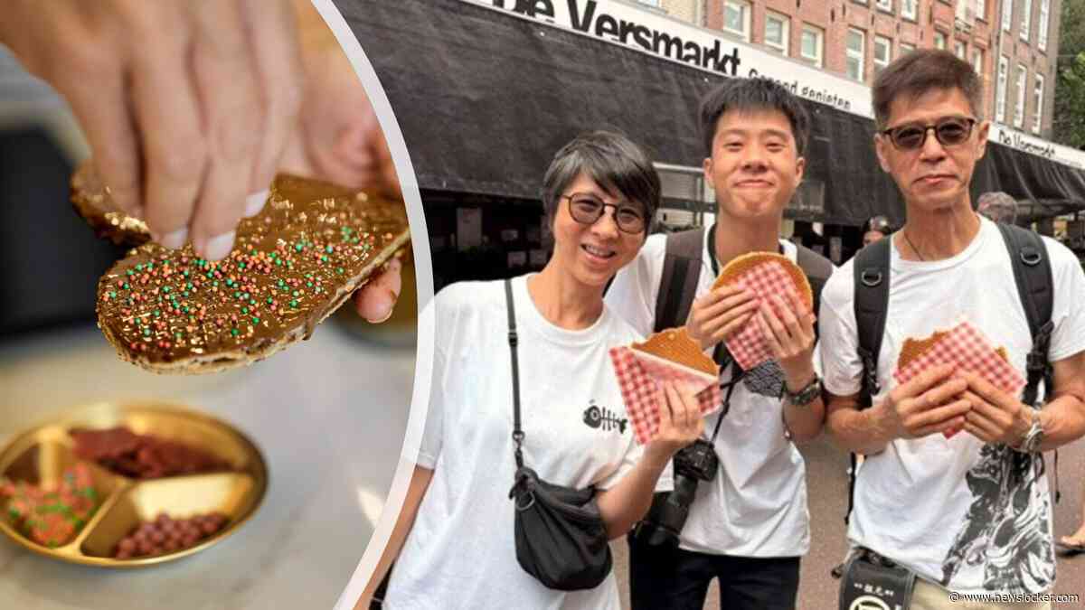 Hollandse ’stroepwaffel’ megahit onder toeristen die 10 euro neertellen voor een armoedekoekje: ’Lang in de rij hoort bij de ervaring’