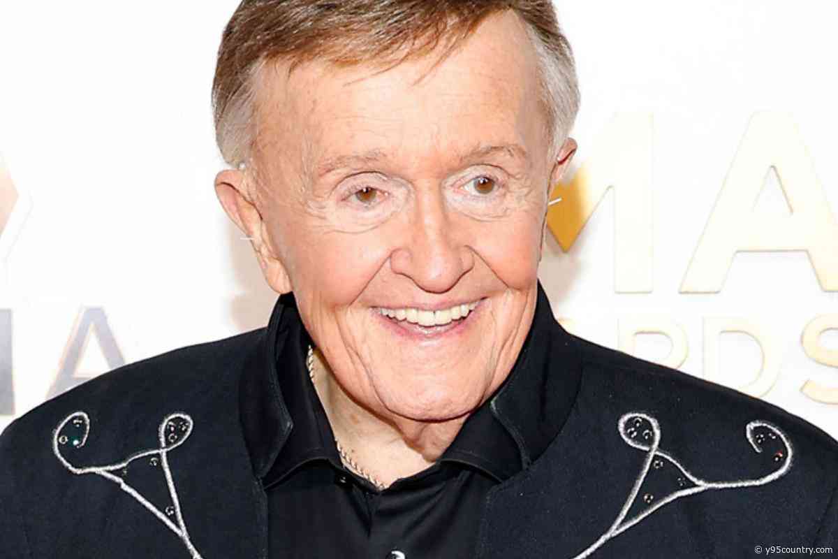 Bill Anderson Looks Back at 65 Years as a Grand Ole Opry Member: ‘Very Thankful’ [Exclusive]