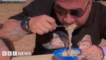 Porridge eating champ crowned in 'Little Scotland'