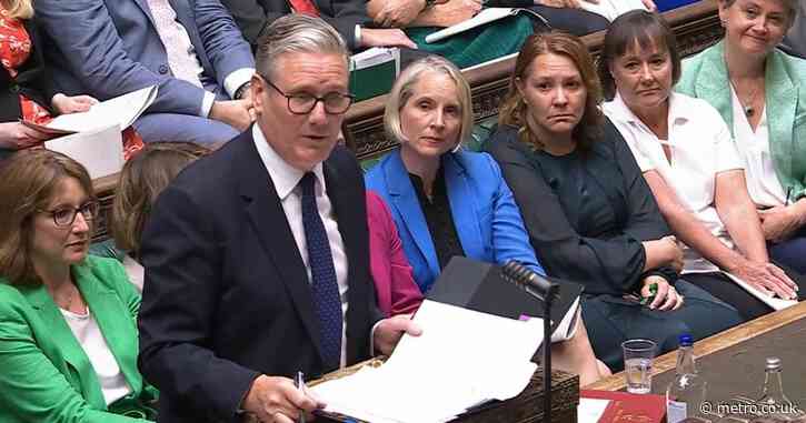 Keir Starmer signs off with family tribute and 6-7 dance at emotional final PMQs