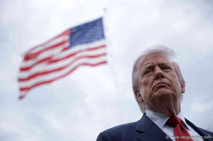 Trump tells immigration agents to continue traffic stops despite killings