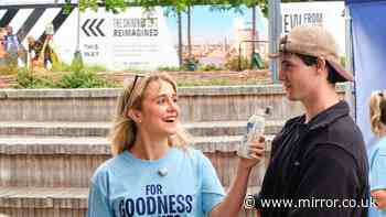 How random acts of kindness can improve your wellbeing – the top 10 listed