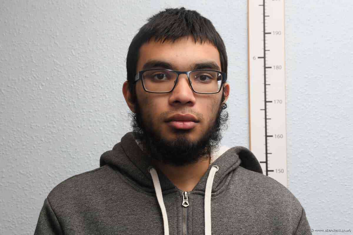 London teenager who offered crypto advice to terror groups convicted