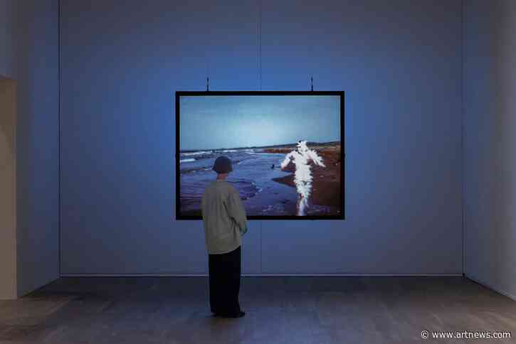 A Rousing Tate Modern Retrospective Refuses to Reduce Ana Mendieta to a Tragic Figure