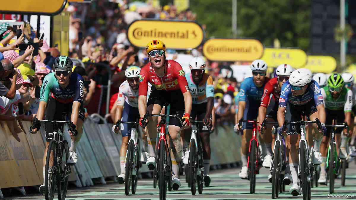 Historische Tour-Etappe: Rad-Wikinger tritt ganz früh an und gewinnt chaotischen Massensprint