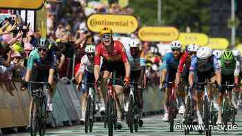Historische Tour-Etappe: Rad-Wikinger tritt ganz früh an und gewinnt chaotischen Massensprint