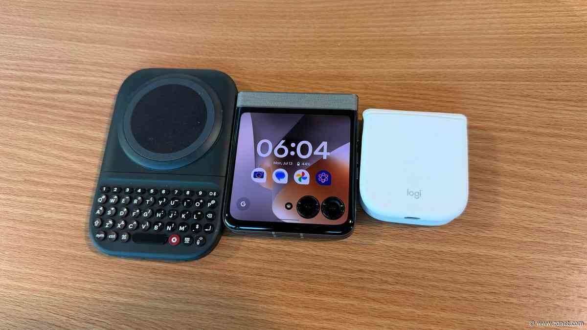 I turned my Moto Razr into a tiny workstation - and wrote this entire story on it