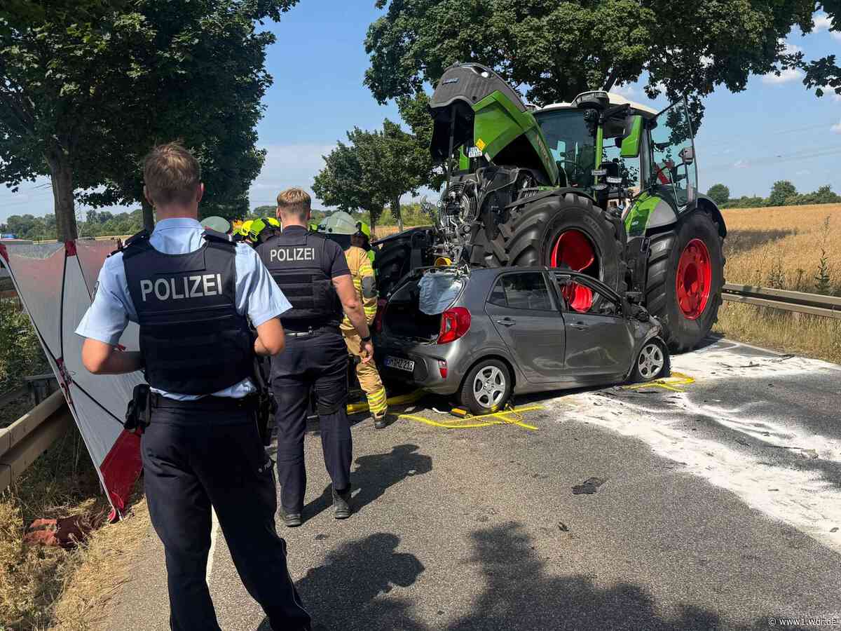 Bergheim: Mann stirbt bei Traktorunfall auf der B477
