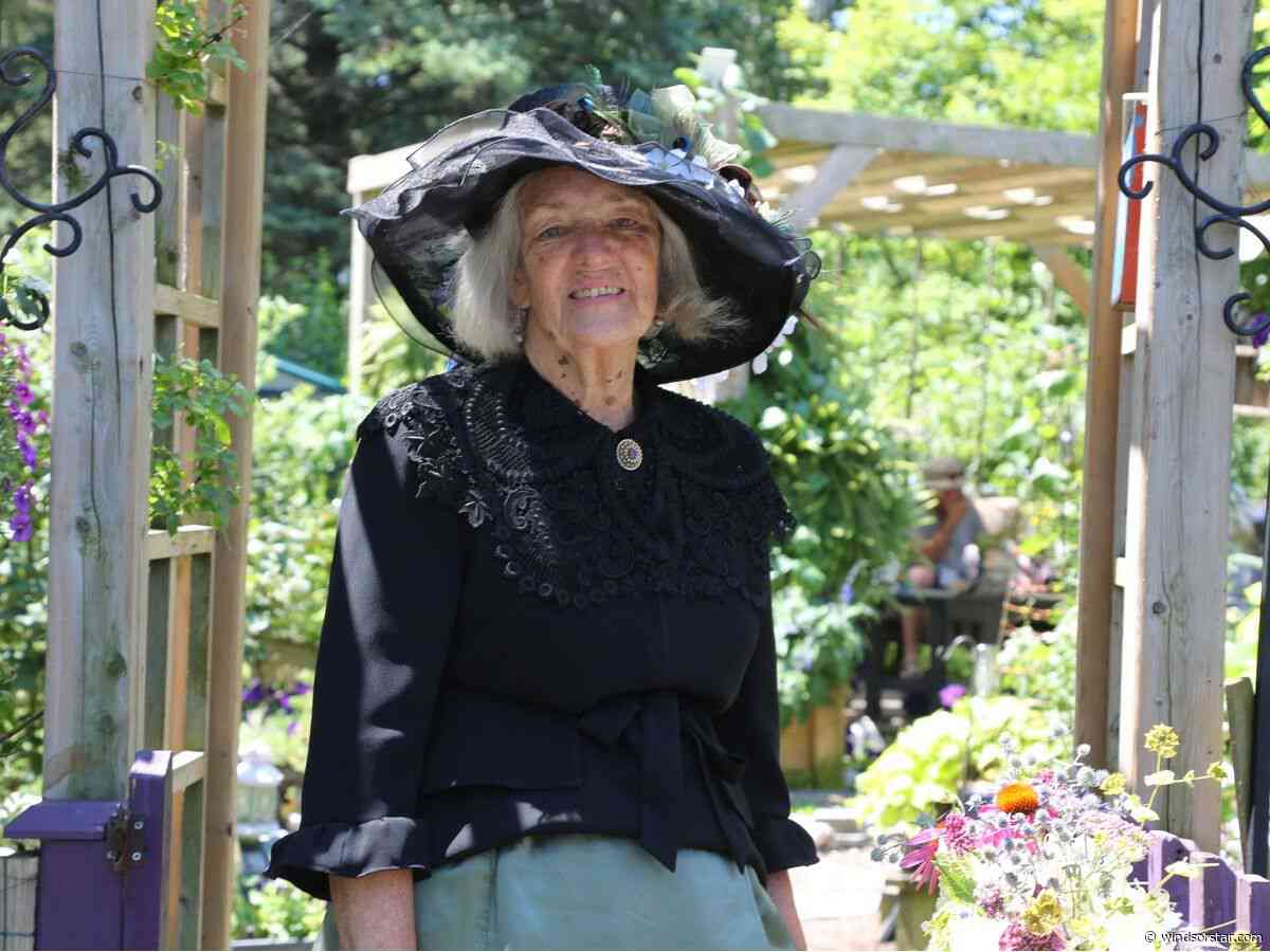Beyond the gate: Kingsville homeowners open their yards, share their gardens for annual tour