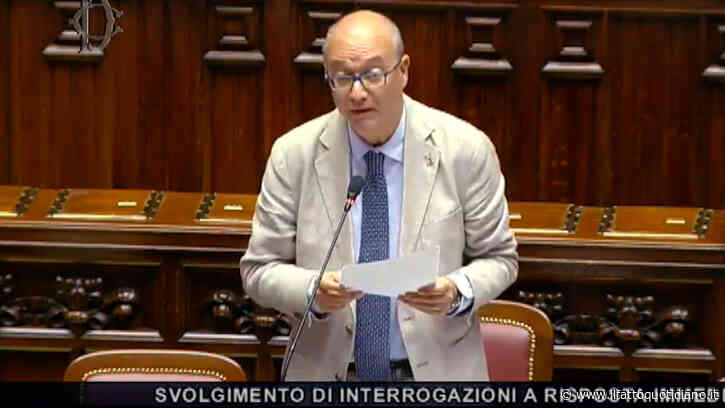 “Striscione con scritto l’Italia agli italiani? Nulla di censurabile, ma condivisibile”: Valditara difende gli studenti del liceo Monti di Cesena