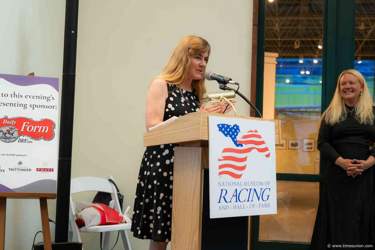 Livingston brings treasure trove of photos to National Museum of Racing exhibit