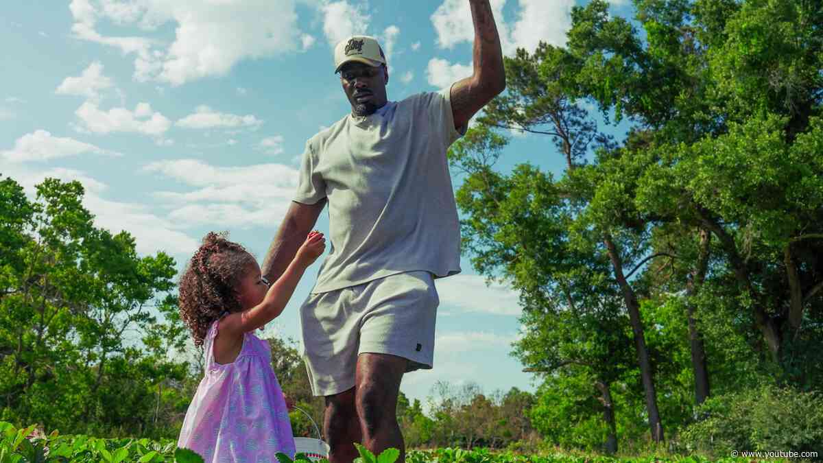 Juwan Johnson visits strawberry farm | Trips Around the Gulf
