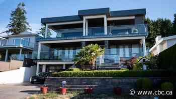 B.C. wants to seize 2 Metro Vancouver homes of alleged drug-smuggling gang boss