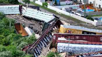 After major derailment, Repentigny, Que., asks Ottawa to reduce freight train speeds in urban areas