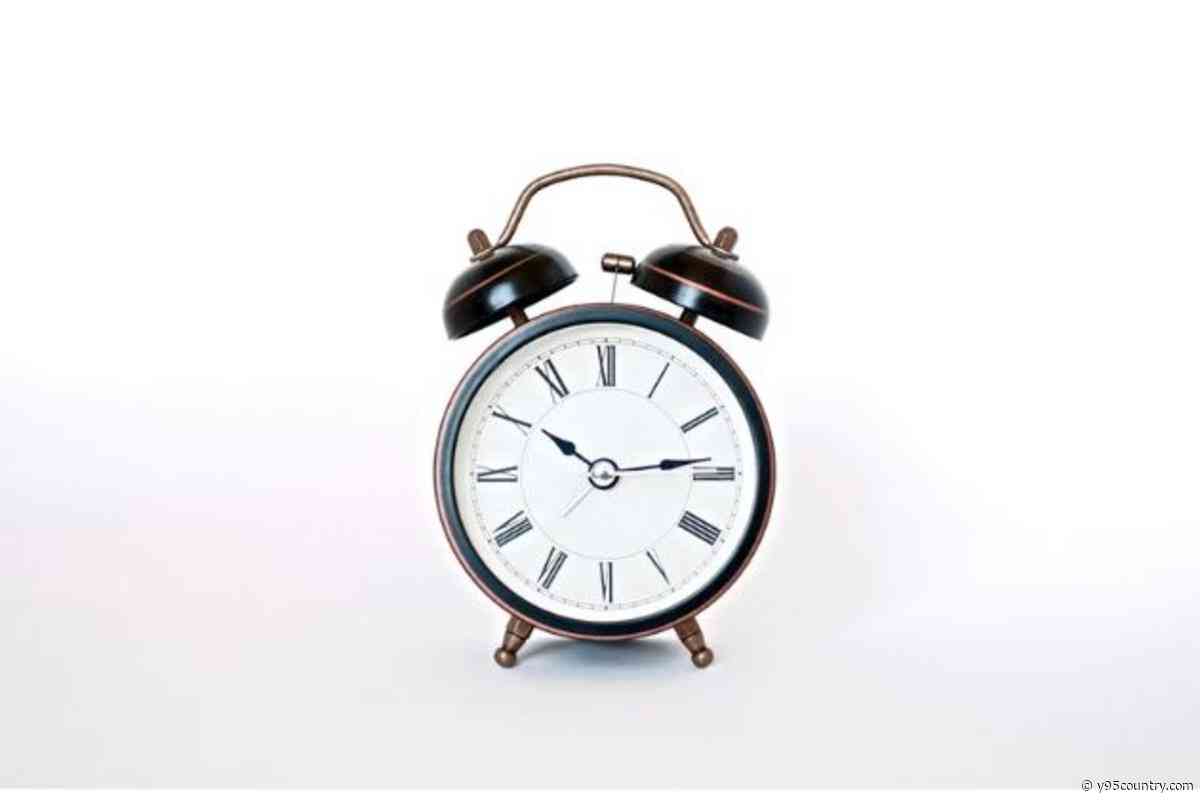 Poll: Should Wyoming’s U.S. Senators To Vote For Permanent Daylight Saving Time?