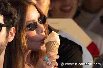 La star de « Modern Family » Sofía Vergara ne passe pas inaperçue sur le port de Saint-Tropez