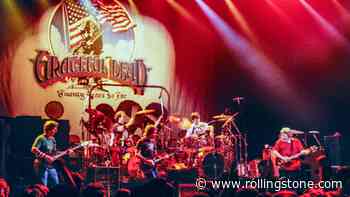 Relive the Grateful Dead’s 20th Anniversary Tour With ‘Summer Magic 1985’ Box Set