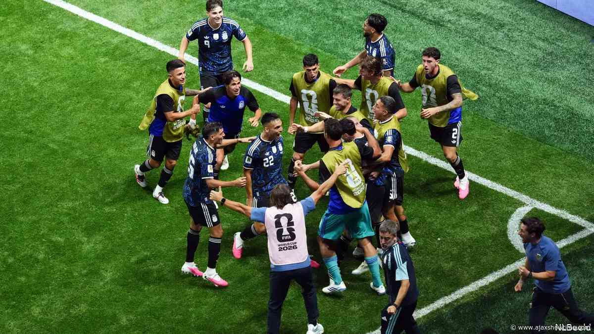 Argentinië wint na knappe comeback van Engeland en speelt WK-finale tegen Spanje